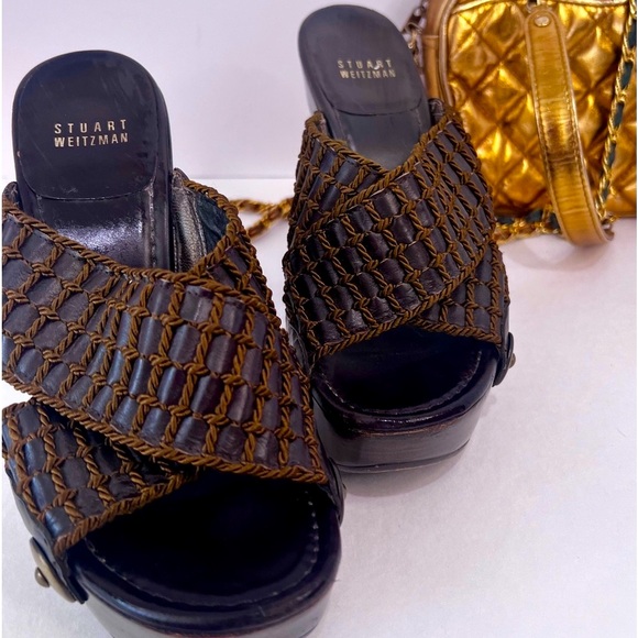 Stuart Weitzman rich brown plate on heels very comfy & sexy size 7 w/gold detail - Picture 3 of 10